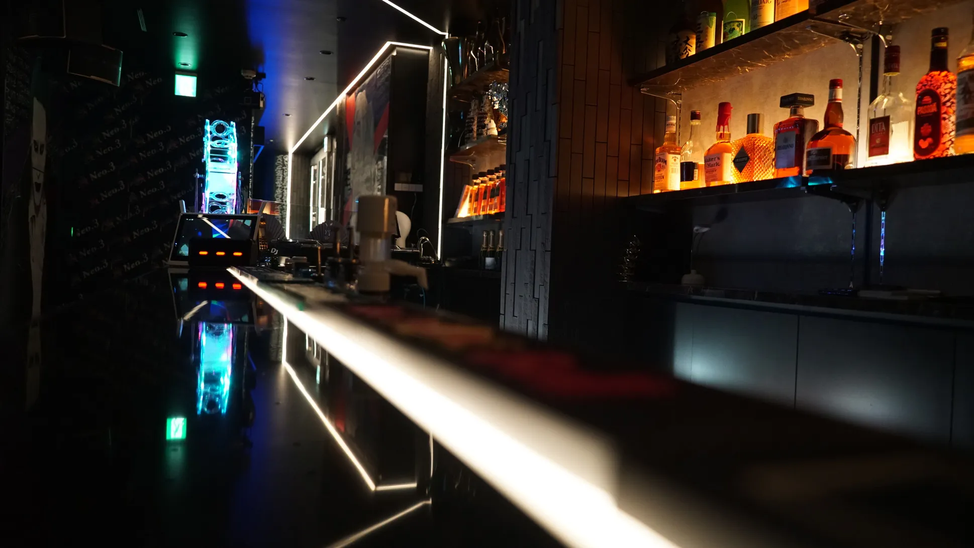 メインフロアー画像1